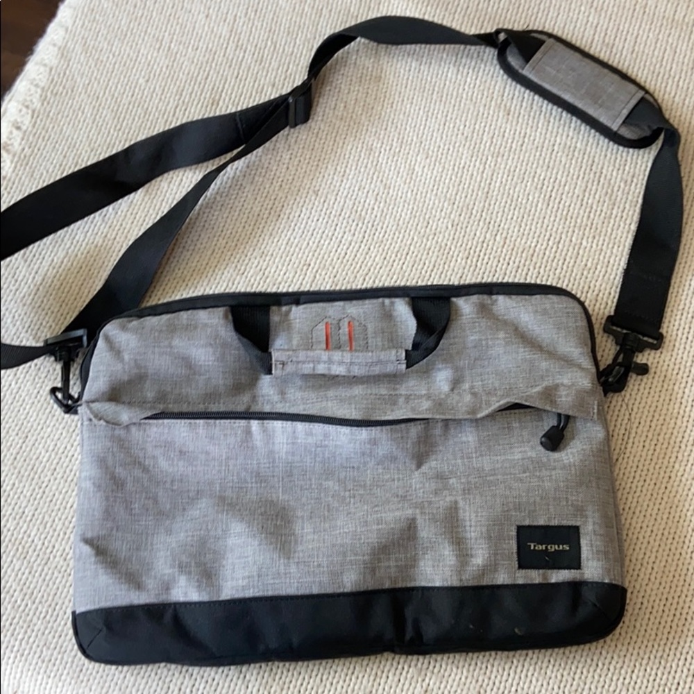 Targus laptop case